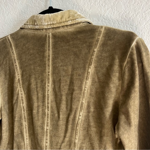 Aratta Silent Journey Colonel Jacket - Knit Blazer with Velvet Collar - Picture 7 of 8